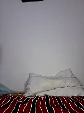 Snapshot of altinya chatting on 10/17/25, 07:00 altinya online show from 10/17/25, 07:00