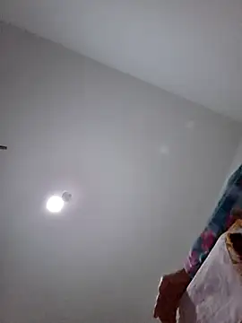 Snapshot of altinya chatting on 11/05/25, 05:35 altinya online show from 11/05/25, 05:35