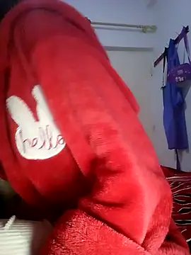 Snapshot of altinya chatting on 11/17/25, 05:46 altinya online show from 11/17/25, 05:46