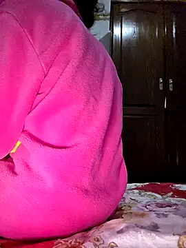 Snapshot of altinya chatting on 11/21/25, 05:00 altinya online show from 11/21/25, 05:00