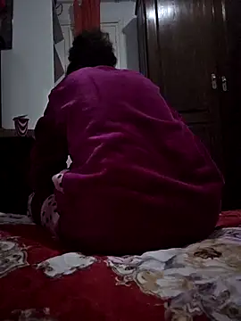 Snapshot of altinya chatting on 12/02/25, 05:41 altinya online show from 12/02/25, 05:41