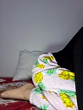 Snapshot of altinya chatting on 01/18/26, 06:23 altinya online show from 01/18/26, 06:23