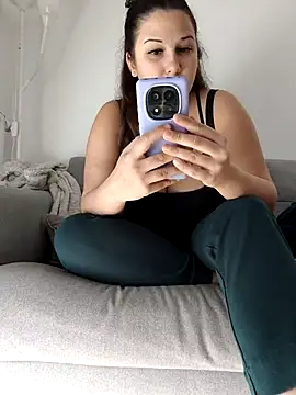 Snapshot of minette-sexy chatting on 02/23/25, 09:05 minette-sexy online show from 02/23/25, 09:05