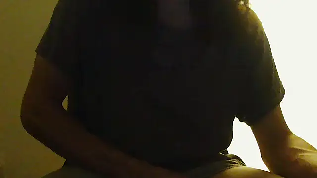 Snapshot of L0cKyseven77 chatting on 10/01/25, 12:16 L0cKyseven77 online show from 10/01/25, 12:16