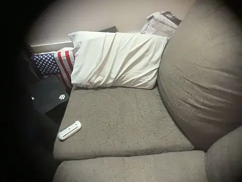 Snapshot of Alphanik4 chatting on 09/11/25, 04:45 Alphanik4 online show from 09/11/25, 04:45