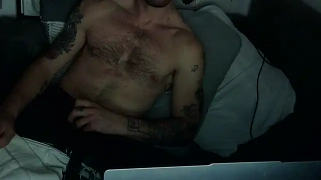 Snapshot of Alphanik4 chatting on 12/20/25, 07:04 Alphanik4 online show from 12/20/25, 07:04