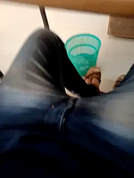 Snapshot of sexoooj chatting on 11/05/25, 10:37 sexoooj online show from 11/05/25, 10:37