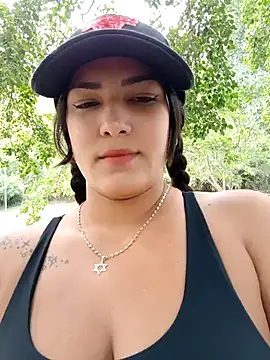 camiysebas21 online show from 10/14/25, 06:09