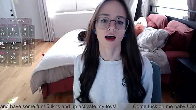 Plantbabeee online show from 11/17/25, 05:41