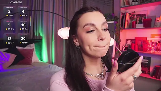 LunaNight online show from 02/09/25, 12:06