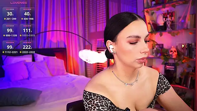 LunaNight online show from 11/03/25, 08:21