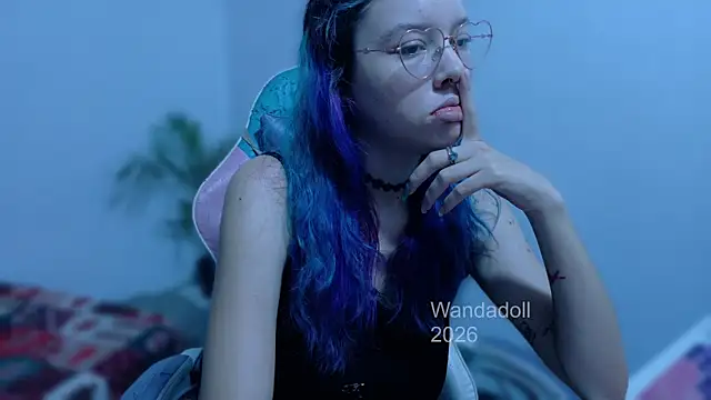 Snapshot of WandaDoll chatting on 06/04/26, 12:11 WandaDoll online show from 06/04/26, 12:11