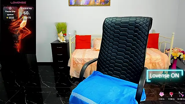 Julia Dean online show from 02/24/25, 02:04