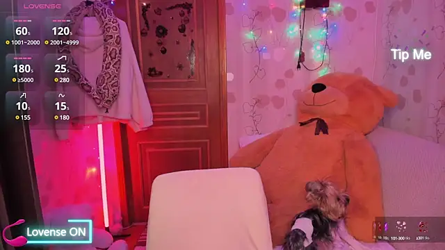 Lilly Black88888 online show from 02/05/25, 03:31