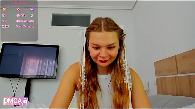 Molly sweetie online show from 05/07/26, 06:30