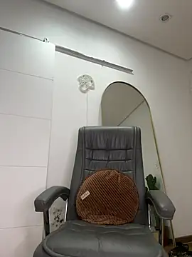 Nikatsu online show from 03/08/25, 09:18