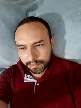 Snapshot of ElSunEagle chatting on 03/13/25, 05:00 ElSunEagle online show from 03/13/25, 05:00