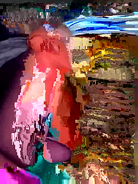 Snapshot of EZEL-59 chatting on 01/09/26, 12:24 EZEL-59 online show from 01/09/26, 12:24