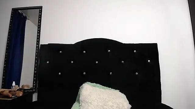 sweet skylove  online show from 06/26/26, 12:59