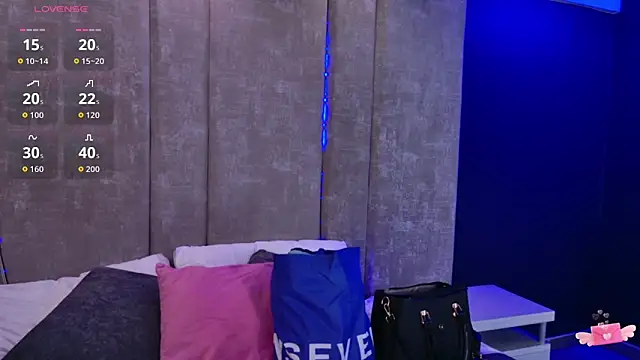 GiselOrtiz online show from 11/28/25, 10:18