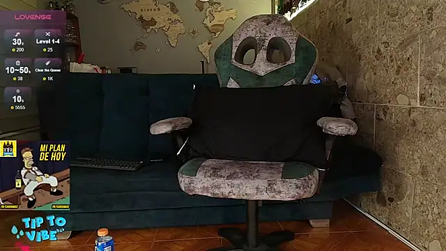 Snapshot of rogert_xx chatting on 02/13/26, 01:12 rogert xx online show from 02/13/26, 01:12