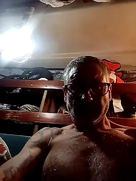 Snapshot of Pcsammy73 chatting on 11/03/25, 05:42 Pcsammy73 online show from 11/03/25, 05:42