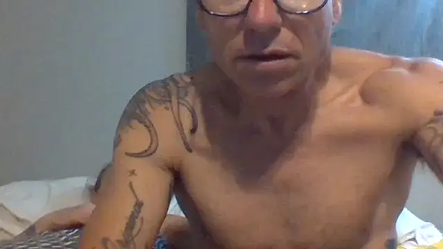 Snapshot of Pcsammy73 chatting on 05/17/26, 08:01 Pcsammy73 online show from 05/17/26, 08:01