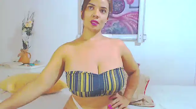 Snapshot of SoniaGresson chatting on 01/30/25, 01:22 SoniaGresson online show from 01/30/25, 01:22