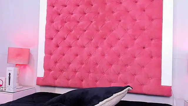 ZendayaGrey online show from 01/21/25, 06:43