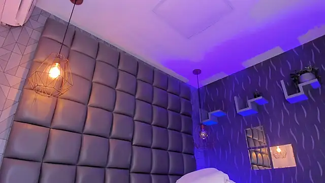 megan woll online show from 02/20/26, 08:09