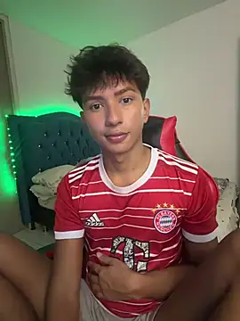 Leonarrrd 01 online show from 03/09/26, 11:42