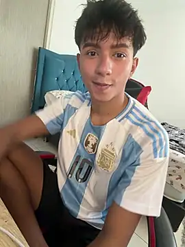 Leonarrrd 01 online show from 03/31/26, 10:21