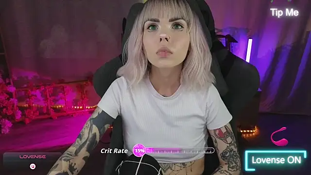 Snapshot of Kerry_Kirk chatting on 02/08/26, 11:08 Kerry Kirk online show from 02/08/26, 11:08