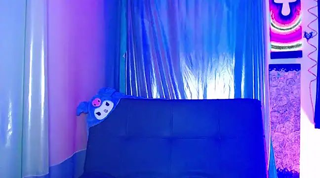 Snapshot of Alice_Phantom_x chatting on 03/20/25, 10:29 Alice Phantom x online show from 03/20/25, 10:29