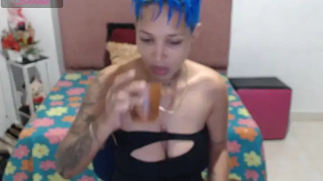 Snapshot of Dirty_Zoe chatting on 05/22/26, 04:30 Dirty Zoe online show from 05/22/26, 04:30