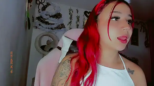 madisonx17 online show from 12/25/24, 12:37