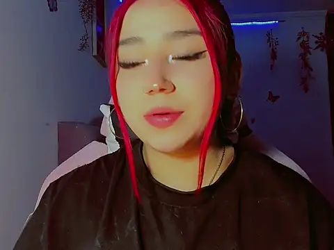 madisonx17 online show from 09/17/25, 09:38