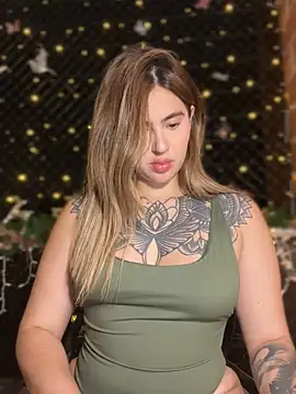 ValerieHilton online show from 12/28/24, 02:01