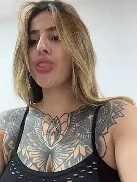 ValerieHilton online show from 12/31/24, 12:43