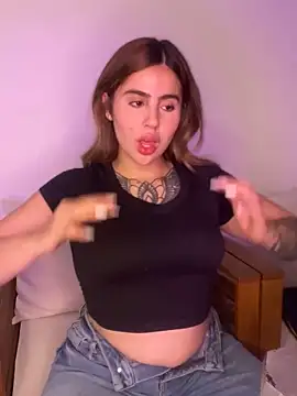 ValerieHilton online show from 01/06/25, 11:52