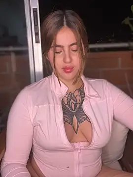 ValerieHilton online show from 01/23/25, 01:19