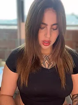 ValerieHilton online show from 01/28/25, 10:12