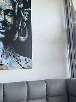 ValerieHilton online show from 09/10/25, 10:32