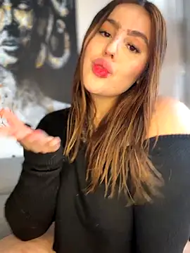 ValerieHilton online show from 10/19/25, 07:03