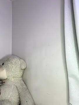 ValerieHilton online show from 11/27/25, 09:28