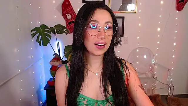 lilyy evanss online show from 12/13/24, 11:17