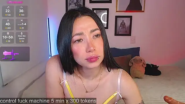 lilyy evanss online show from 02/13/25, 12:24