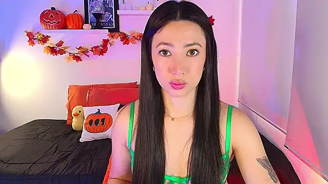 lilyy evanss online show from 10/27/25, 09:19