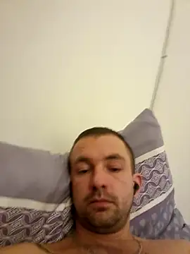 Snapshot of magicSeX4You chatting on 02/08/25, 04:36 magicSeX4You online show from 02/08/25, 04:36