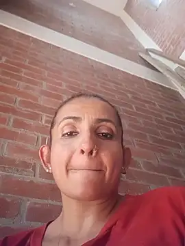 xulay11 online show from 02/12/25, 07:24